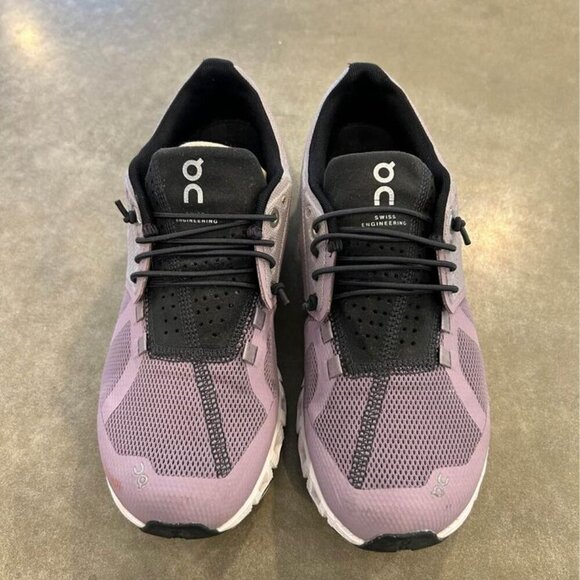 On Running Shoes - On running. On cloud. Light purple/mauve. Womans size 6. Excellent condition.